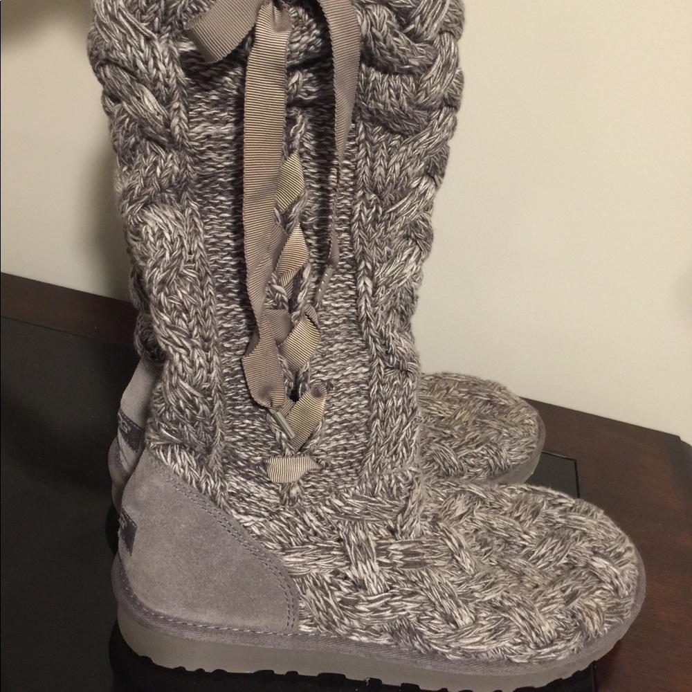 NEW UGG BOOTS! size 10